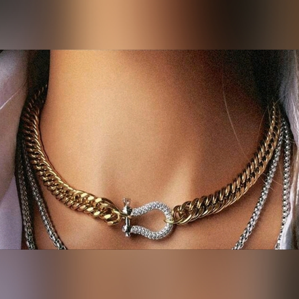 Western Cowgirl Horseshoe Buckle Rhinestone Gold and Silver Women's Necklace - Picture 4 of 4